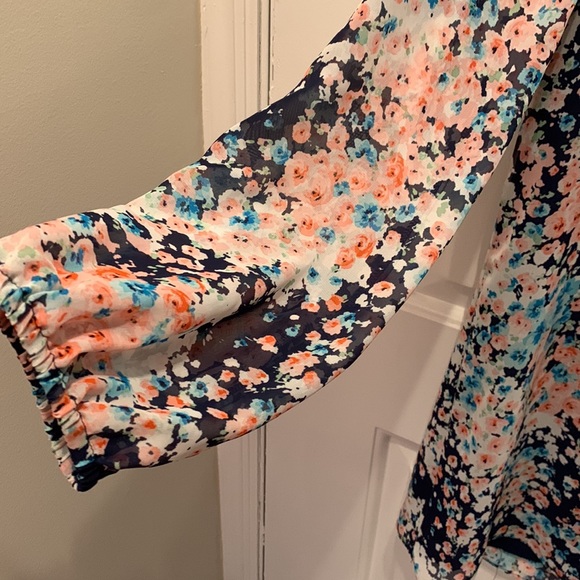 Design lab long sleeve floral dress NEW - Picture 4 of 5